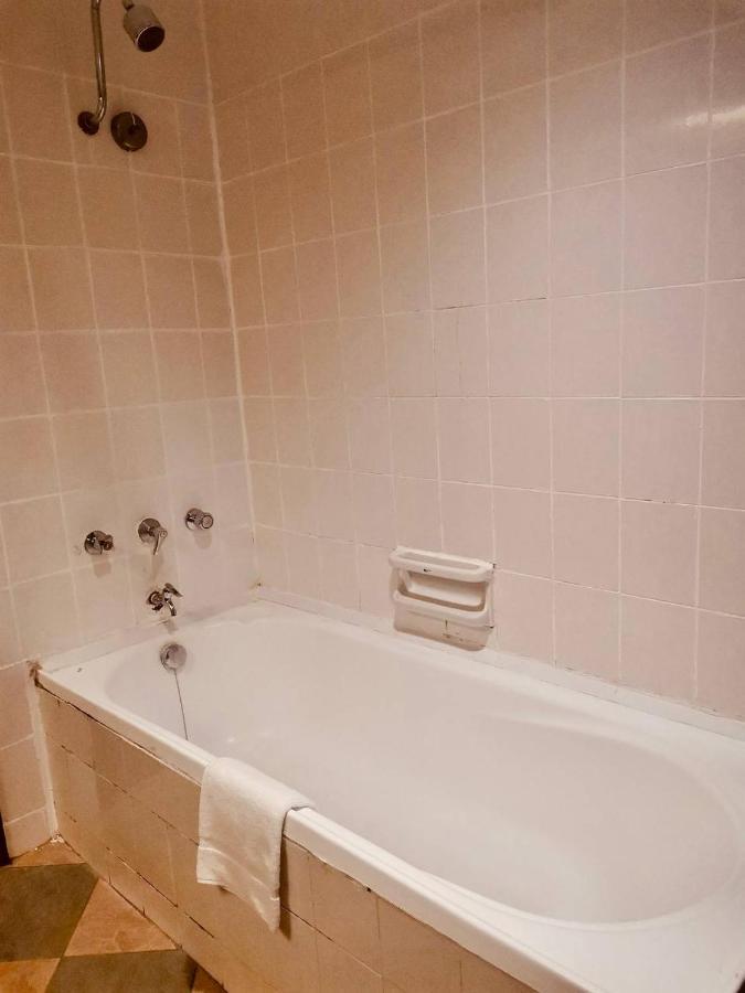 Seaview Deluxe Studio Couples Room S Tanjung Bungah (Penang) Eksteriør bilde