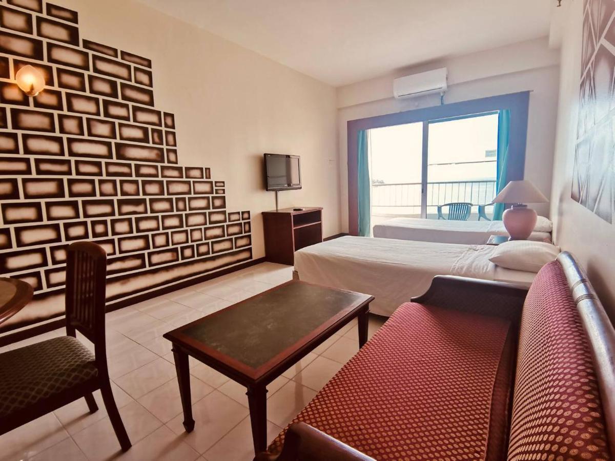 Seaview Deluxe Studio Couples Room S Tanjung Bungah (Penang) Eksteriør bilde