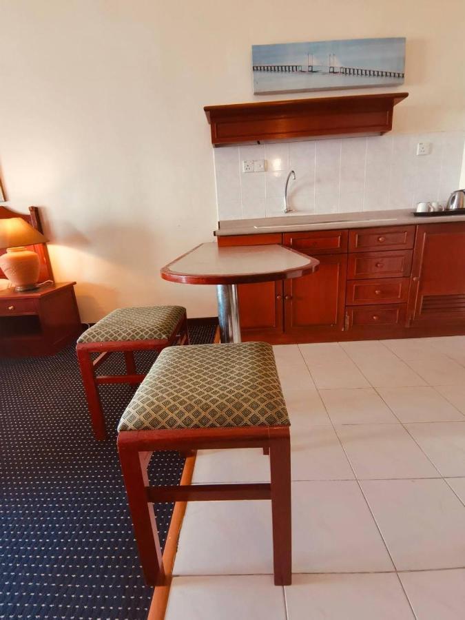Seaview Deluxe Studio Couples Room S Tanjung Bungah (Penang) Eksteriør bilde
