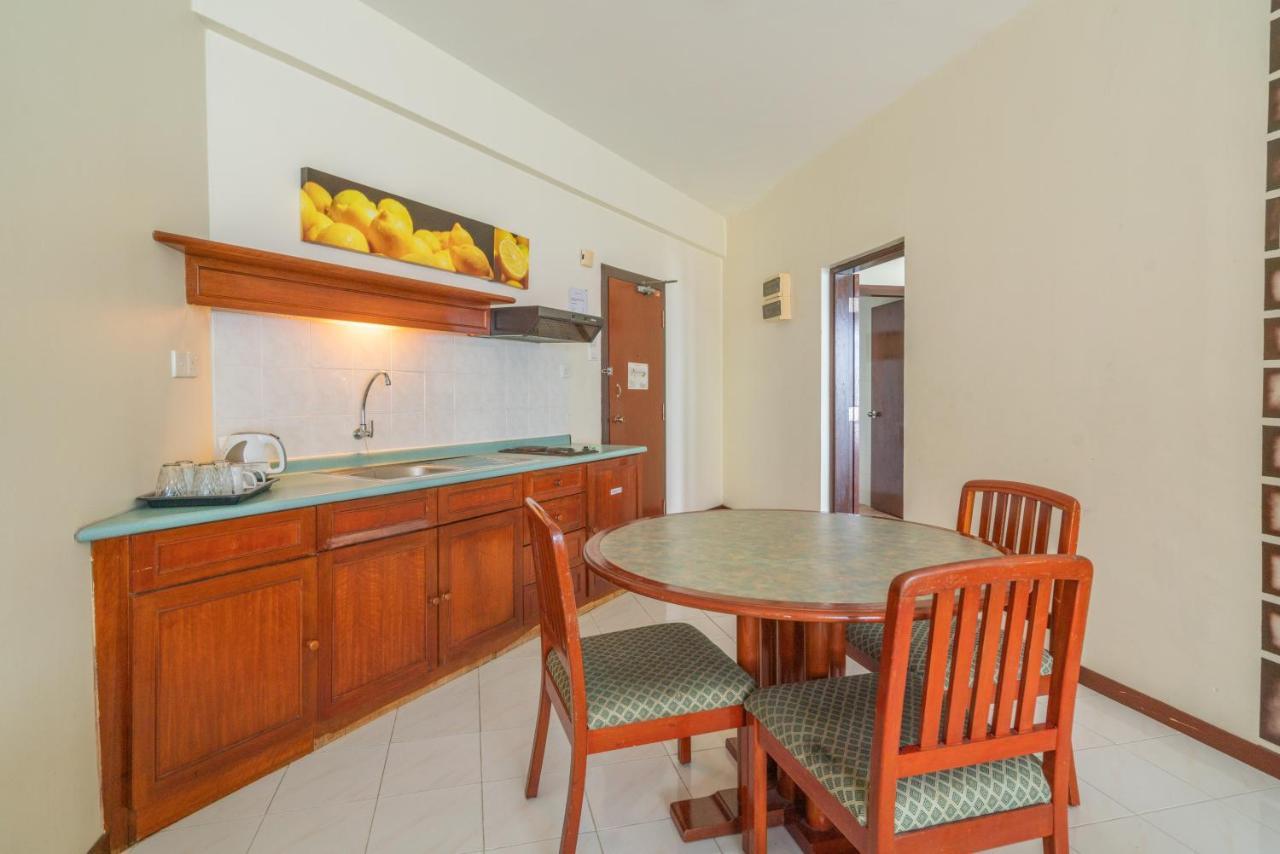 Seaview Deluxe Studio Couples Room S Tanjung Bungah (Penang) Eksteriør bilde