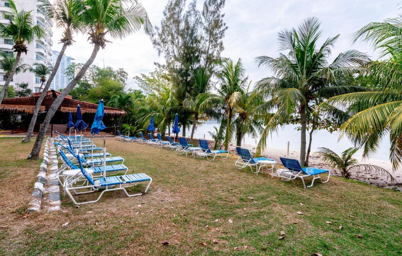 Seaview Deluxe Studio Couples Room S Tanjung Bungah (Penang) Eksteriør bilde