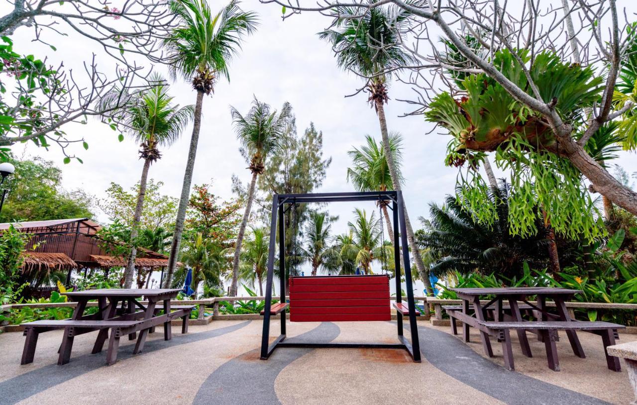 Seaview Deluxe Studio Couples Room S Tanjung Bungah (Penang) Eksteriør bilde