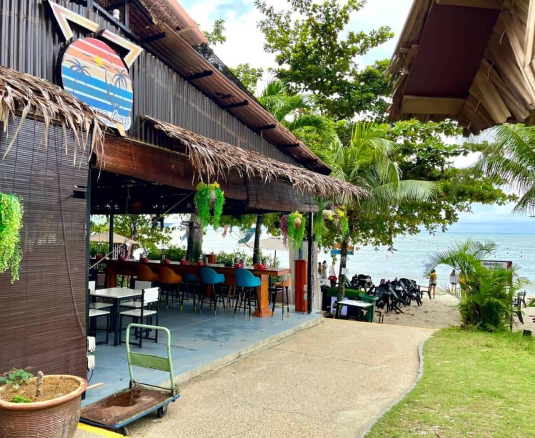 Seaview Deluxe Studio Couples Room S Tanjung Bungah (Penang) Eksteriør bilde